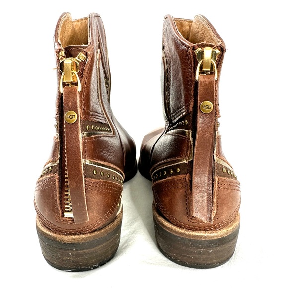 UGG Lars Women Size 6 Brown Leather Ankle Boot Starburst Studded Western Zip - Picture 3 of 8